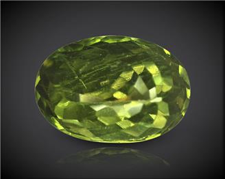 Natural Peridot Certified 5.69 CTS. ( 9123 )